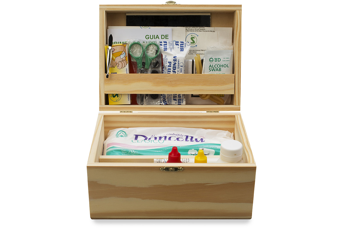 Botiquin Madera Nº207 - Paimun Industrial SA